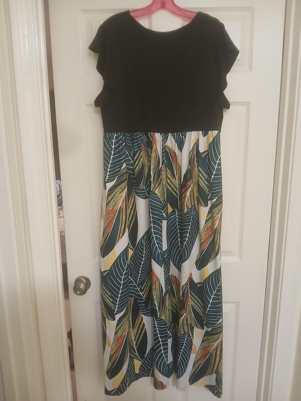 Amazon Essentials Black Top Maxi Dress with Green Leaf Print